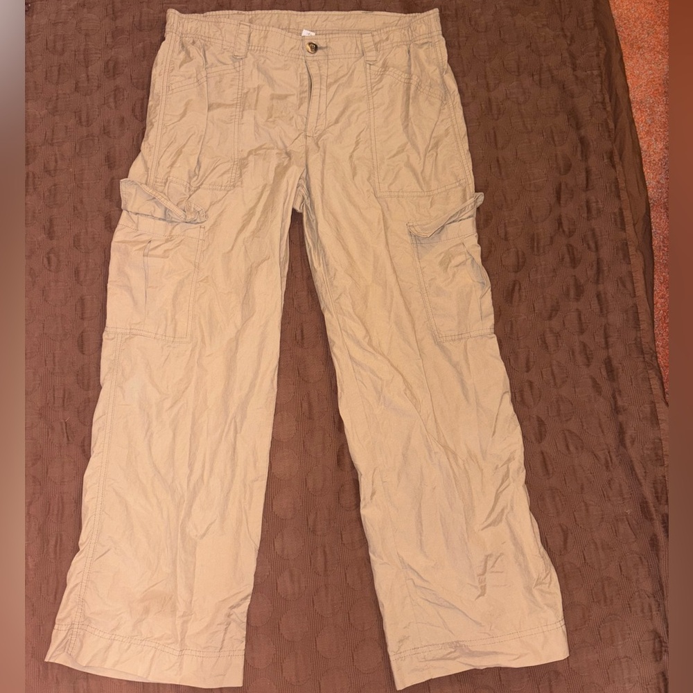 Old Navy Tan Cargo Pants Baggy Fit